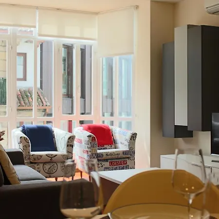 Estupendo Piso En El Casco Histórico De * Vigo